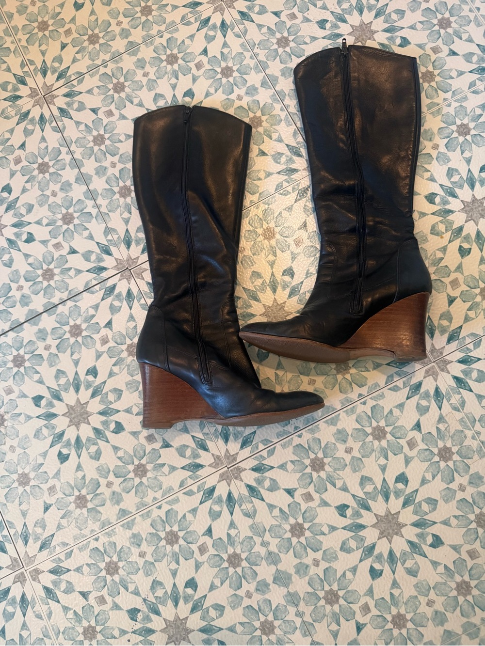 J Crew vintage Y2K leather knee high boots.